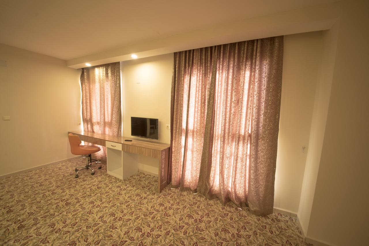 Osmaniye Hanedan Otel Extérieur photo