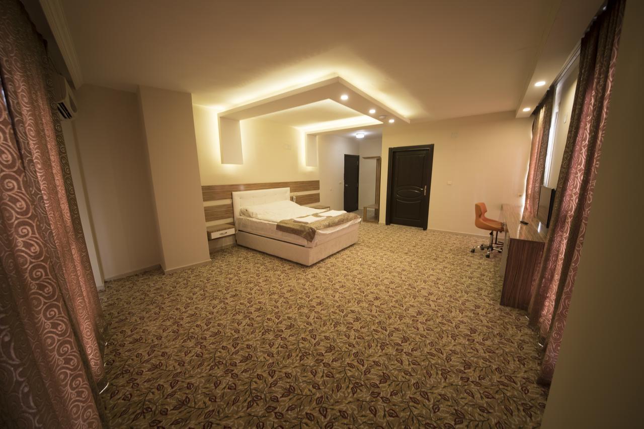 Osmaniye Hanedan Otel Extérieur photo